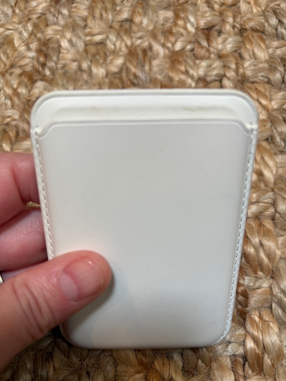 White MagSafe wallet - Picture 4 of 5